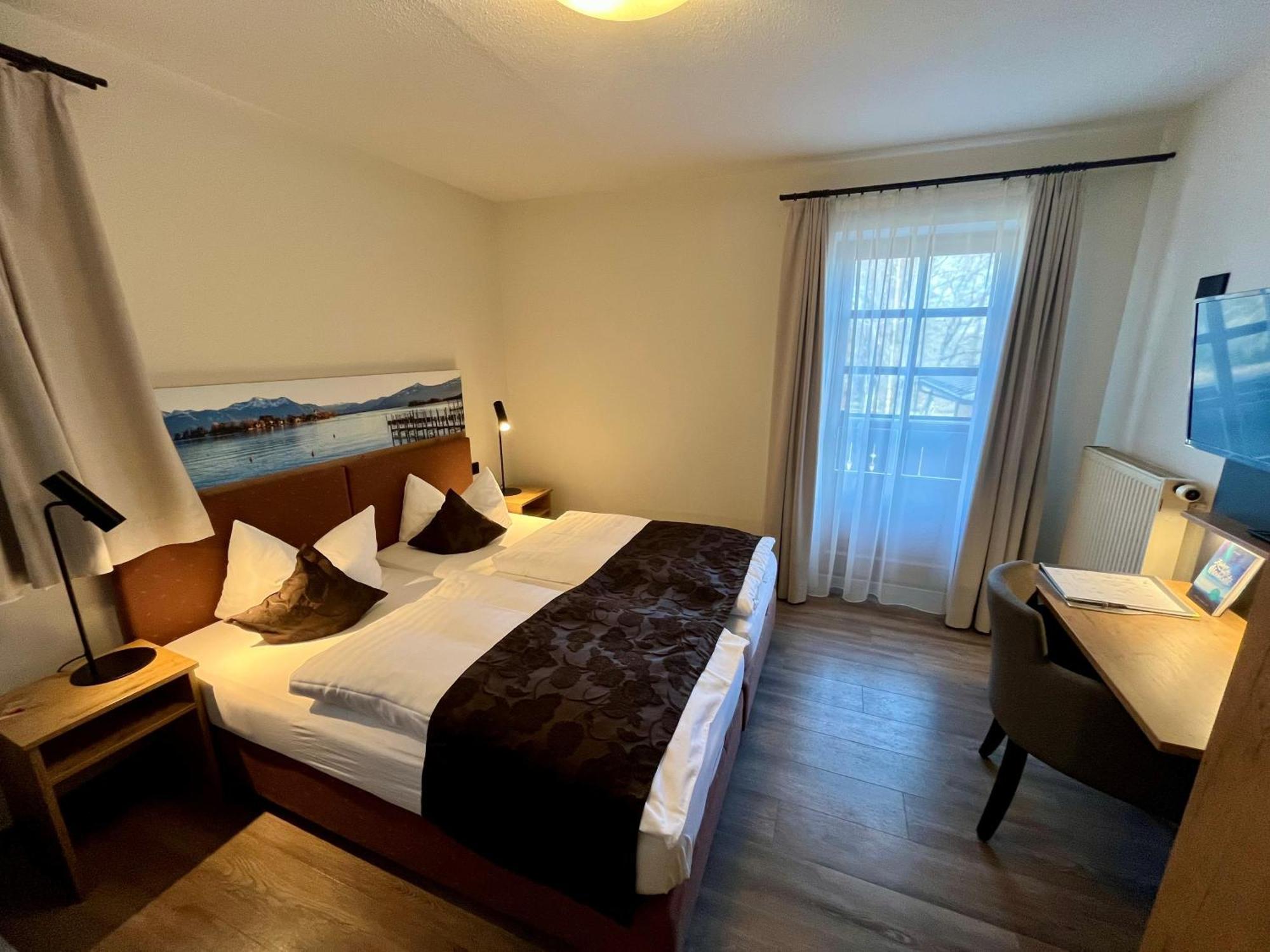Hotel Oberwirt Obing Екстер'єр фото