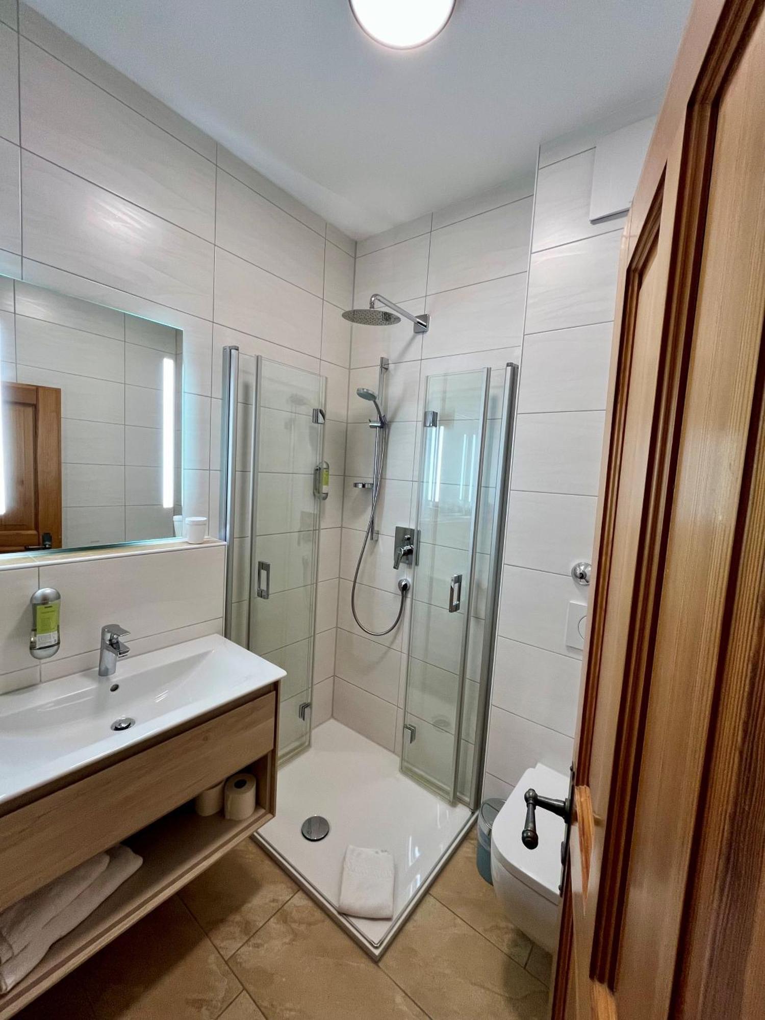 Hotel Oberwirt Obing Екстер'єр фото