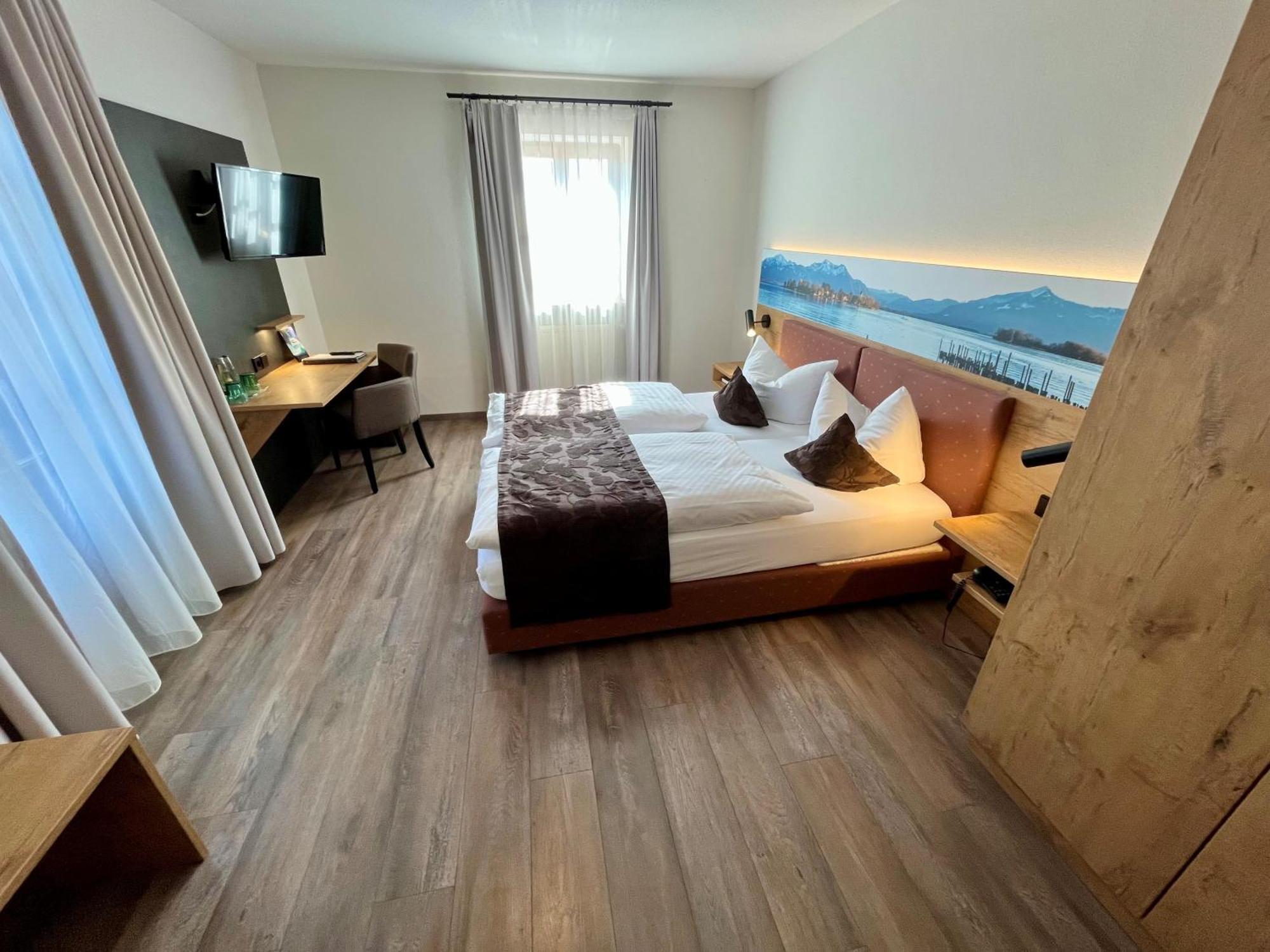 Hotel Oberwirt Obing Екстер'єр фото