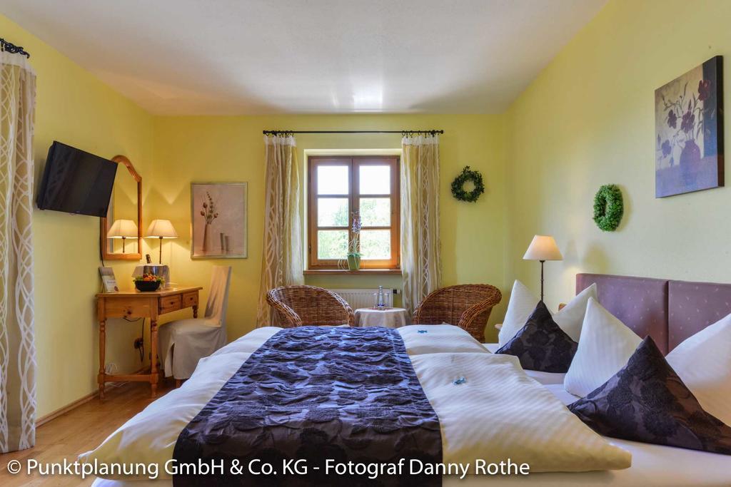 Hotel Oberwirt Obing Екстер'єр фото