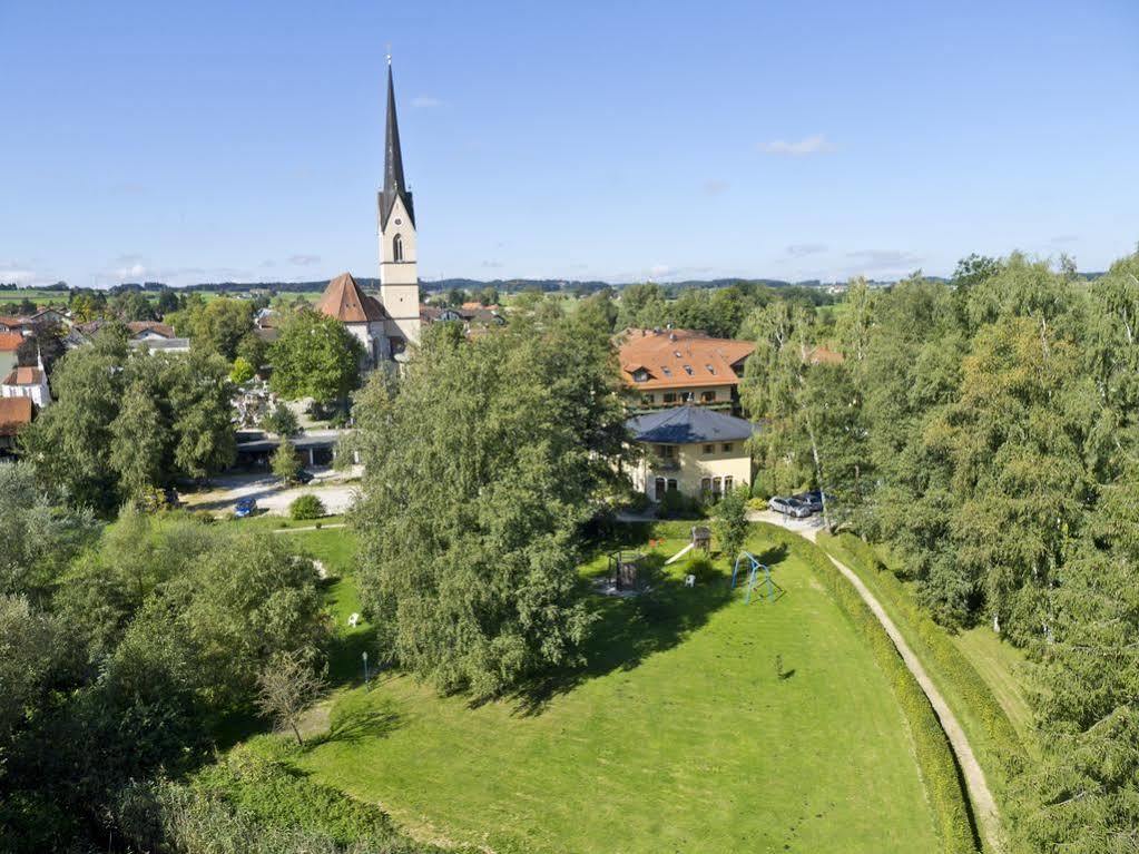 Hotel Oberwirt Obing Екстер'єр фото